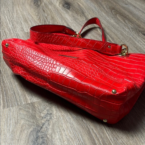 Liz Claiborne Red Crocodile-Embossed Purse/Tote Bag - Picture 9 of 12